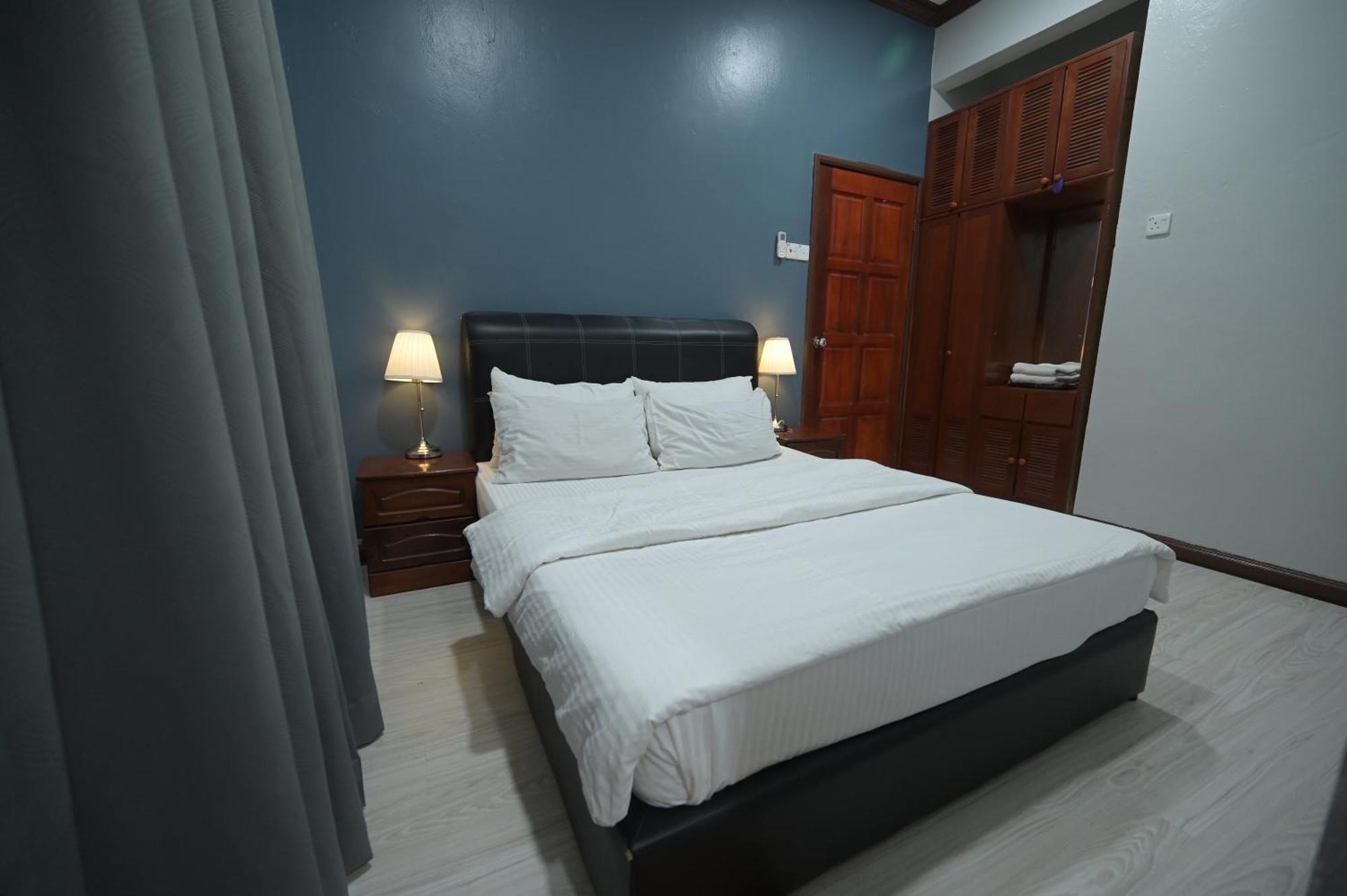 Kesedar Hotel Travel & Tours Sdn Bhd Gua Musang Buitenkant foto