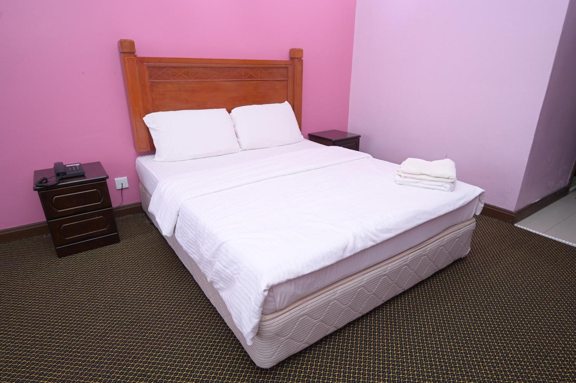 Kesedar Hotel Travel & Tours Sdn Bhd Gua Musang Buitenkant foto
